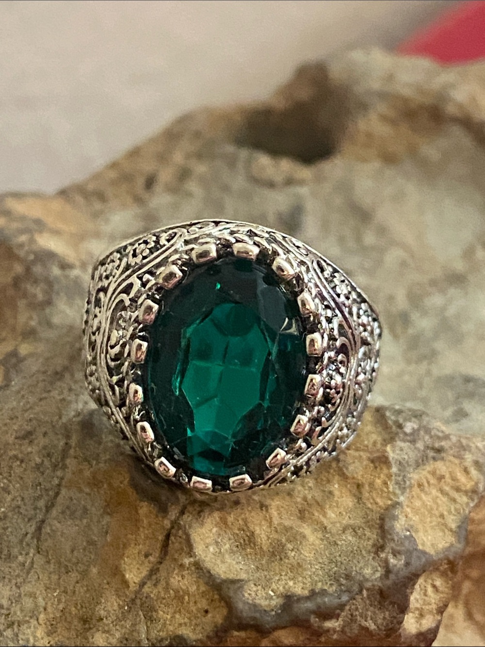 5/$10❤️❤️❤️NEW Silver Tone Zinc Alloy Faceted Acrylic Cabochon Ring